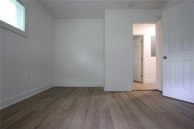 Building Photo - 3533 Larkspur Terrace