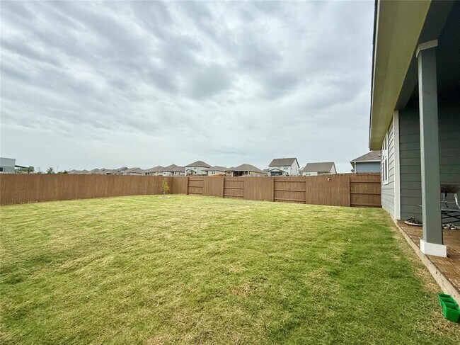 Building Photo - 923 Palo Brea Lp