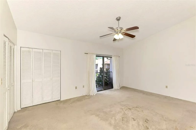 Building Photo - 979 Sunridge Dr