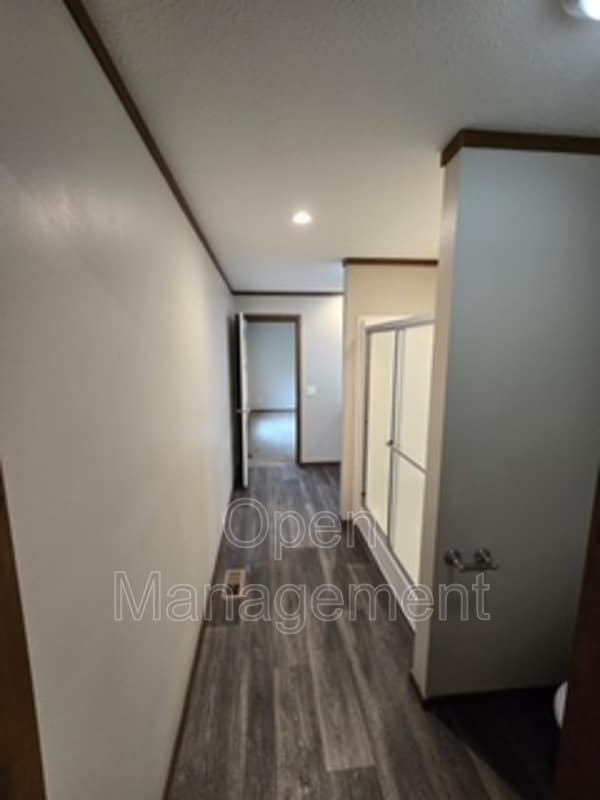 Building Photo - 511 E 1st St