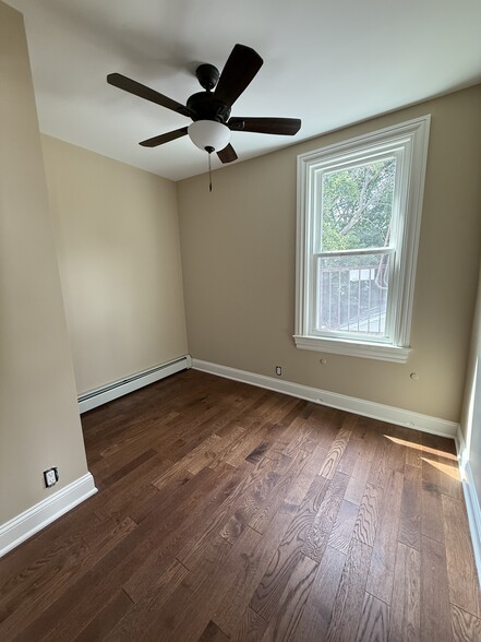 Building Photo - 56 Broughton Ave