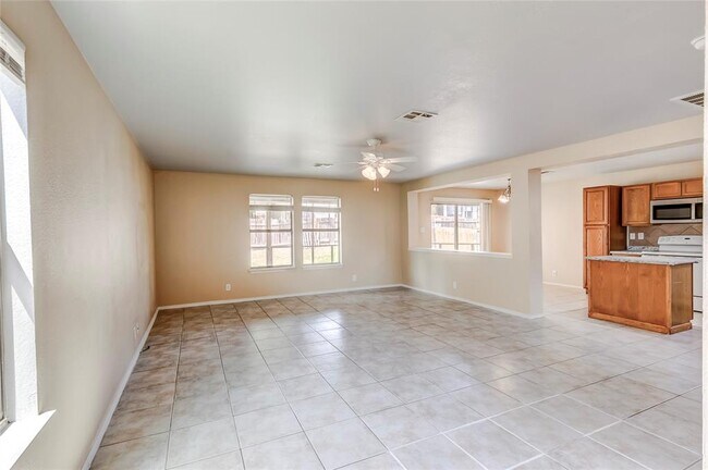 Building Photo - 191 Beech Dr