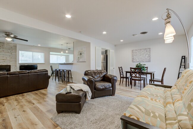 Building Photo - 502 Downshire Dr