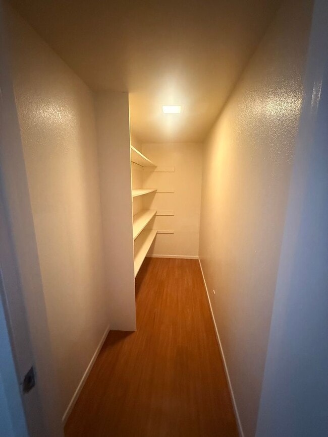 Building Photo - 509 N F St