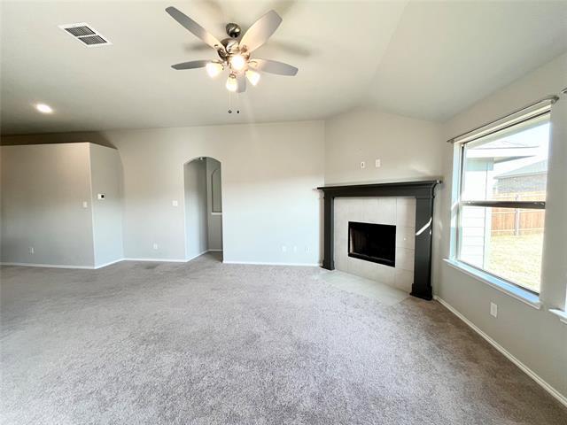 Building Photo - 928 Madeline Ln