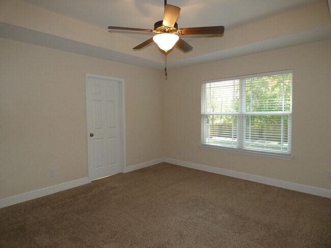 Building Photo - 5061 Carley Ct