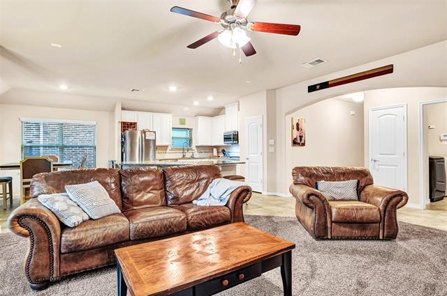 Building Photo - 10100 Levelland Pl