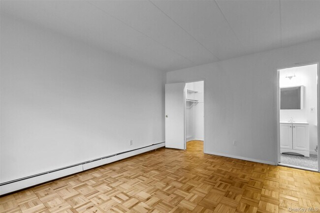 Building Photo - 372 Central Park Ave