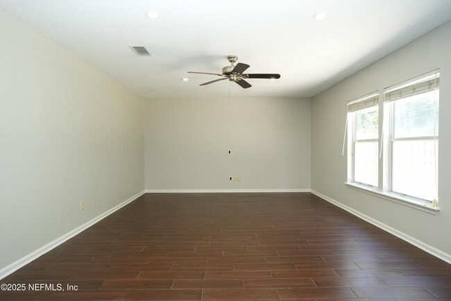 Building Photo - 348 W Tropical Trce