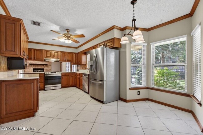 Building Photo - 1914 St Marys Ct