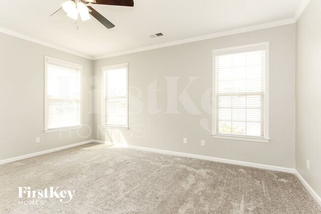 Building Photo - 716 Wood Lily Dr