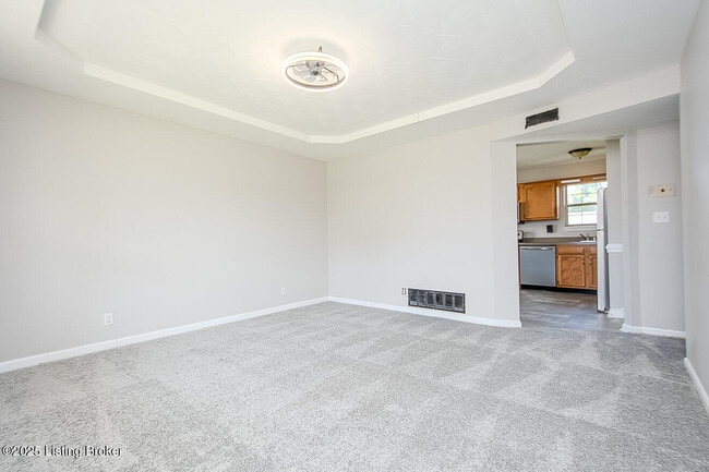 Building Photo - 6305 Leisure Ln