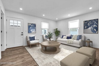 Building Photo - 1807 Laurel Terrace