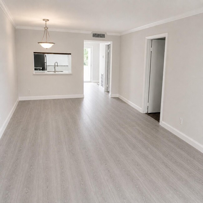 Building Photo - 1230 S Military Trail