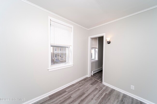 Building Photo - 2316 4th Ave