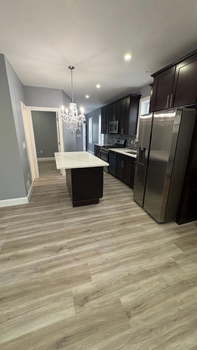 Building Photo - 128 W 30th St