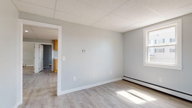 Building Photo - 7 Island Ave