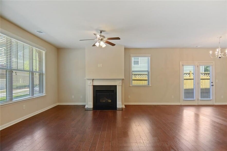 Building Photo - 740 Village Field Ct NW