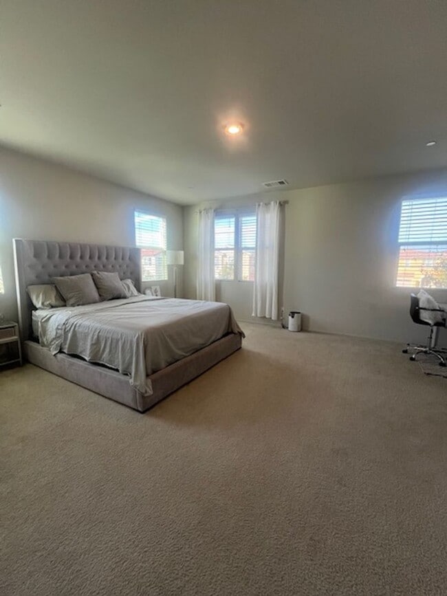 Building Photo - Beautiful Single-Family Home Murrieta