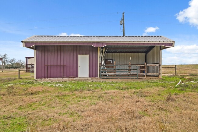 Building Photo - 35408 FM 1488