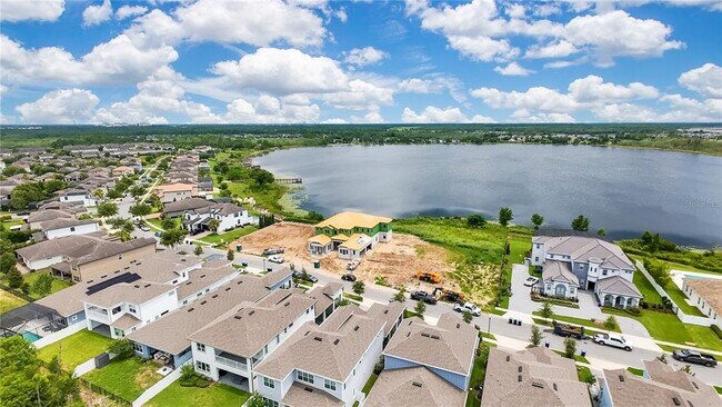 Building Photo - 14189 Larkspur Lake Dr