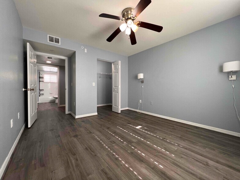 Building Photo - 8298 Key Royal Ln