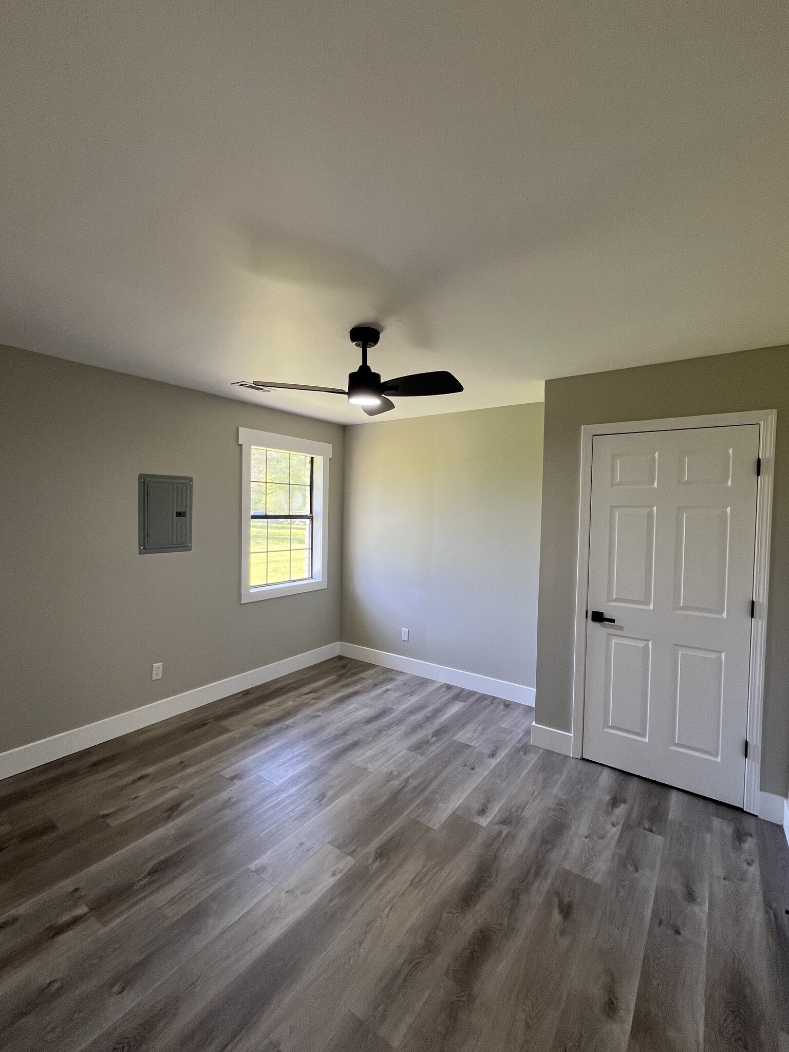 Building Photo - 971 Shannon Dr