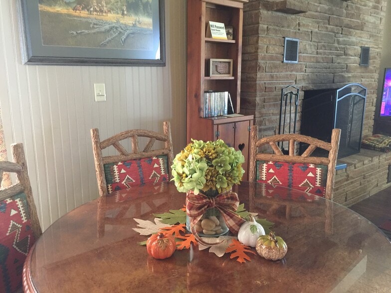 Dining Room - 1114 W 17th St