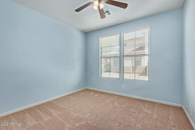 Building Photo - 13569 W Cypress St