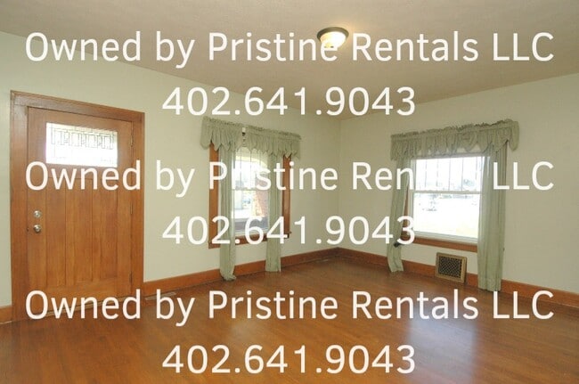 Building Photo - 322 S 6th St