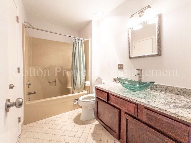 Building Photo - 202 Crooked Creek Rd