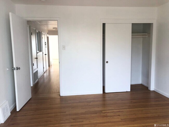 Building Photo - 2944 Taraval St
