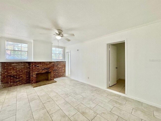 Building Photo - 1302 E New Orleans Ave