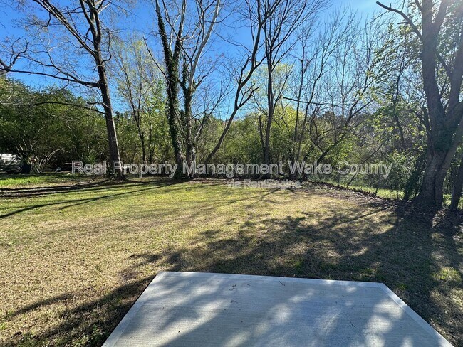Building Photo - 741 Lunar Dr