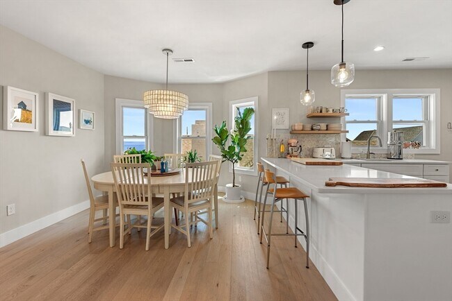 Building Photo - 51 Cutler St