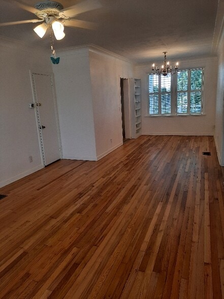 Building Photo - 512 Phoenix Ave