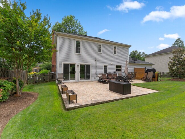 Building Photo - Your Dream Home Awaits!