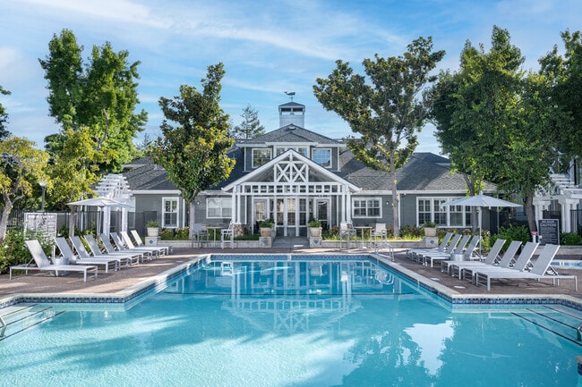 Building Photo - Nantucket