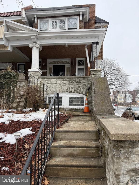 Building Photo - 5636 N Camac St