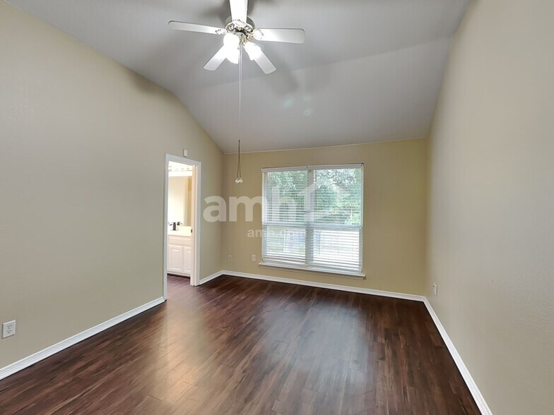 Building Photo - 2545 Big Spring Dr
