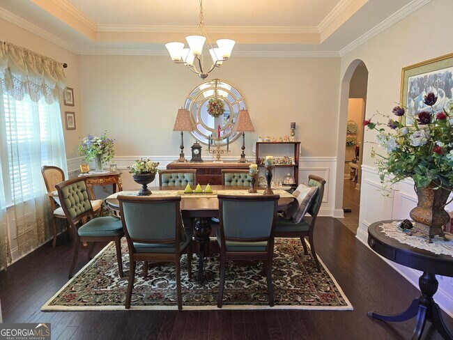 Building Photo - 503 Bryant Lake Blvd