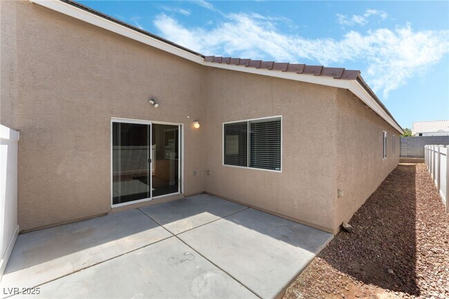 Building Photo - 4840 Mars Black Ct