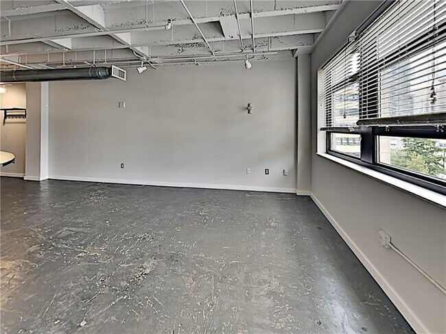 Building Photo - 878 Peachtree St NE