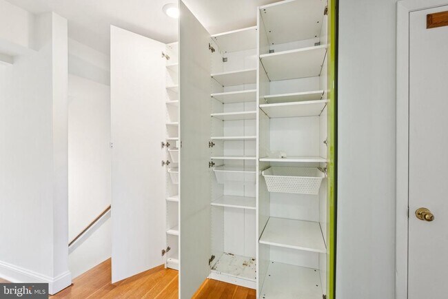 Building Photo - 14844 Cherrydale Dr