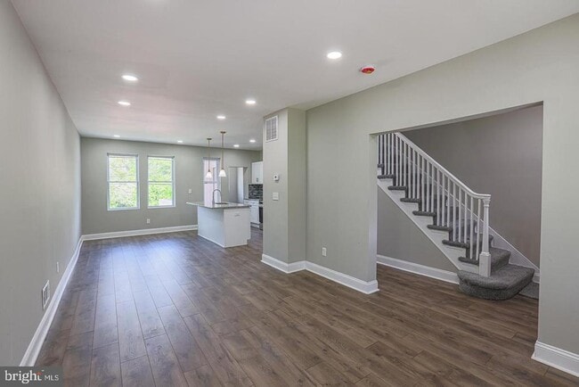 Building Photo - 4415 Old York Rd