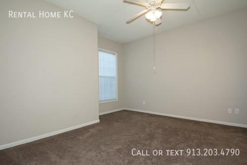 Building Photo - 13145 Nebraska Ct
