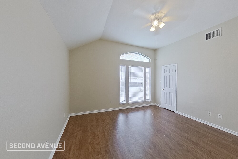 Building Photo - 5110 Spring Brook Dr