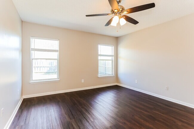 Building Photo - 4126 Weathered Pine Ct