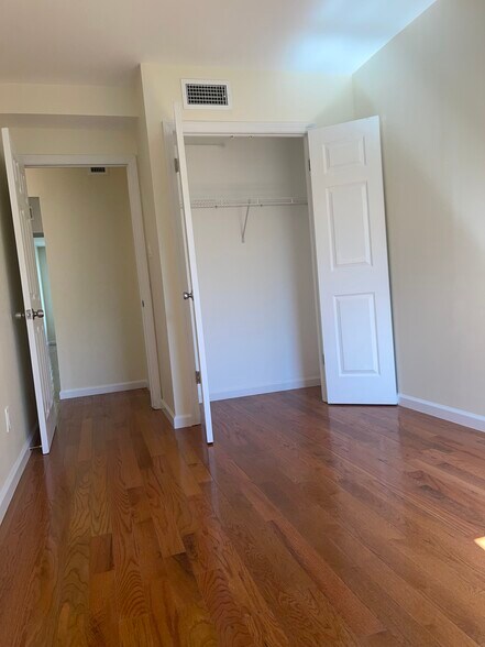 Bed Rm 3 - 432 Chauncey St
