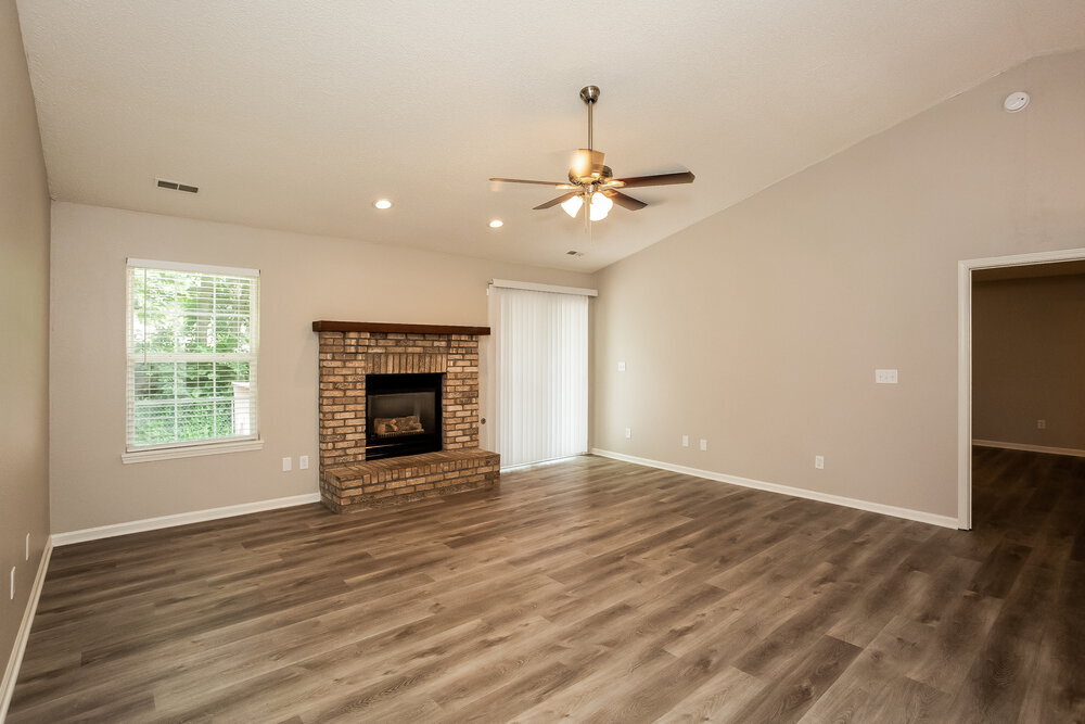 Building Photo - 8438 Kousa Dr